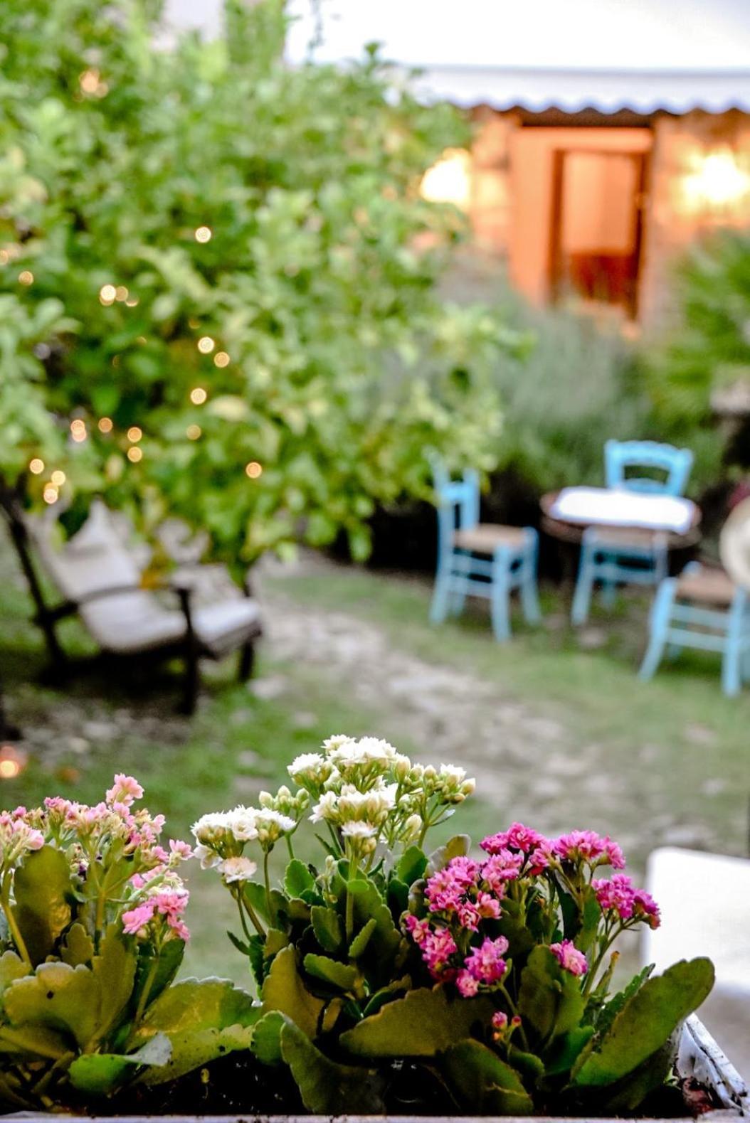 Antica Locanda Lunetta Mandas Bagian luar foto