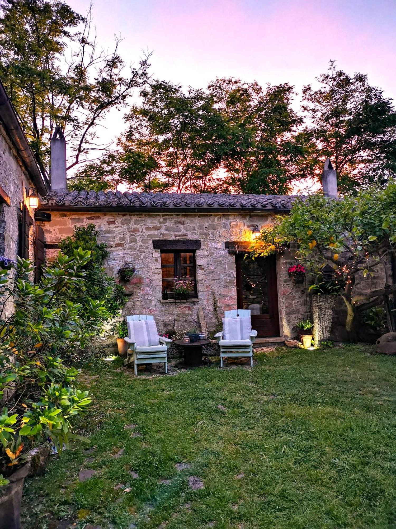 Antica Locanda Lunetta Mandas Bagian luar foto