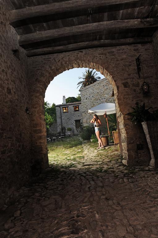 Antica Locanda Lunetta Mandas Bagian luar foto