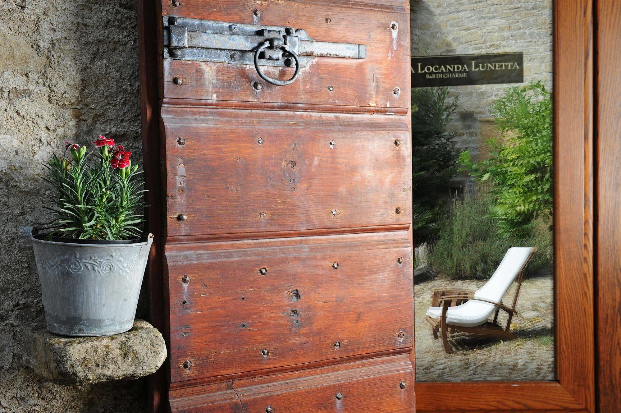 Antica Locanda Lunetta Mandas Bagian luar foto